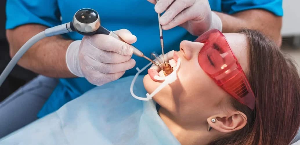 Dental Cleaning vs Deep Cleaning: What Is a Deep Cleaning